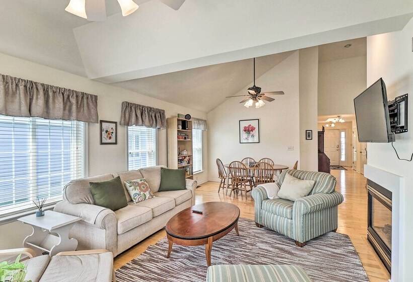 Sunny Lewes Home W/ Sunroom, Deck & Pond View