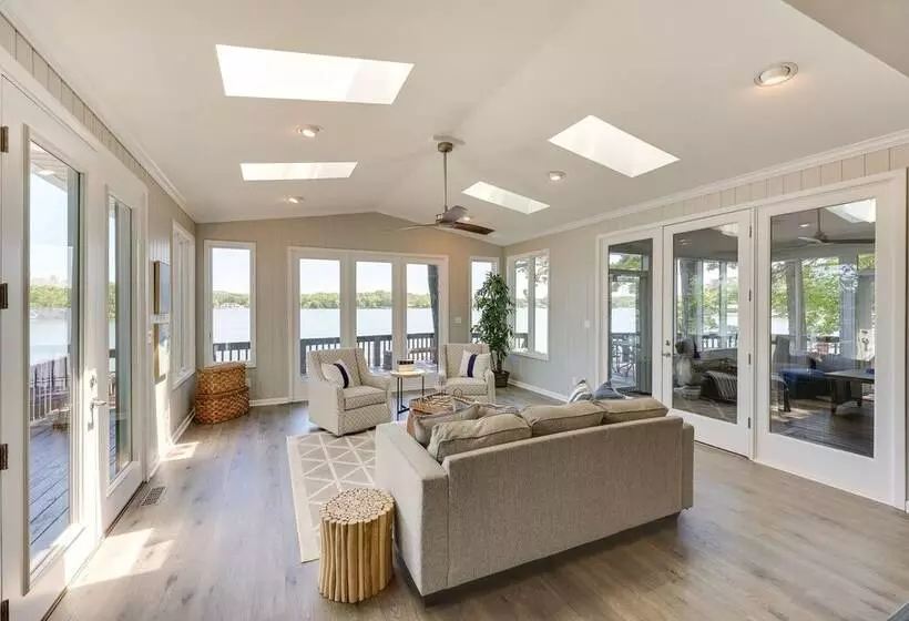 Waterfront Arkansas Vacation Home On Lake Hamilton