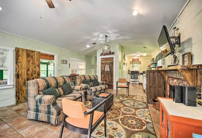 Wimberley Home On Creek + Close To Downtown!