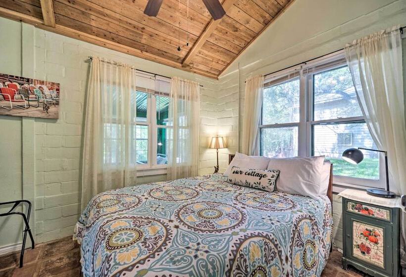 Wimberley Home On Creek + Close To Downtown!