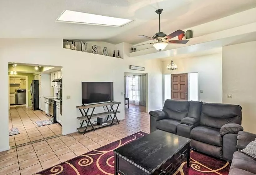 Lake Havasu Home W/ Heated Pool: 3 Mi To Marina!