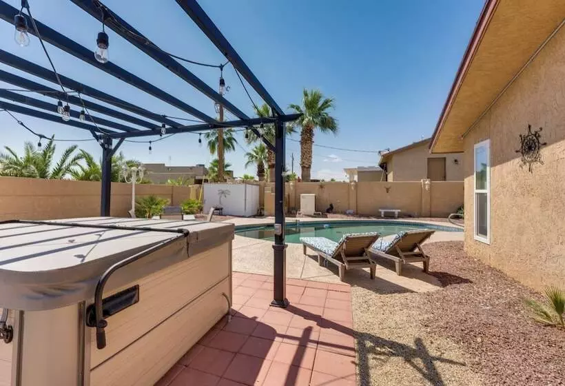 Lake Havasu Home W/ Heated Pool: 3 Mi To Marina!