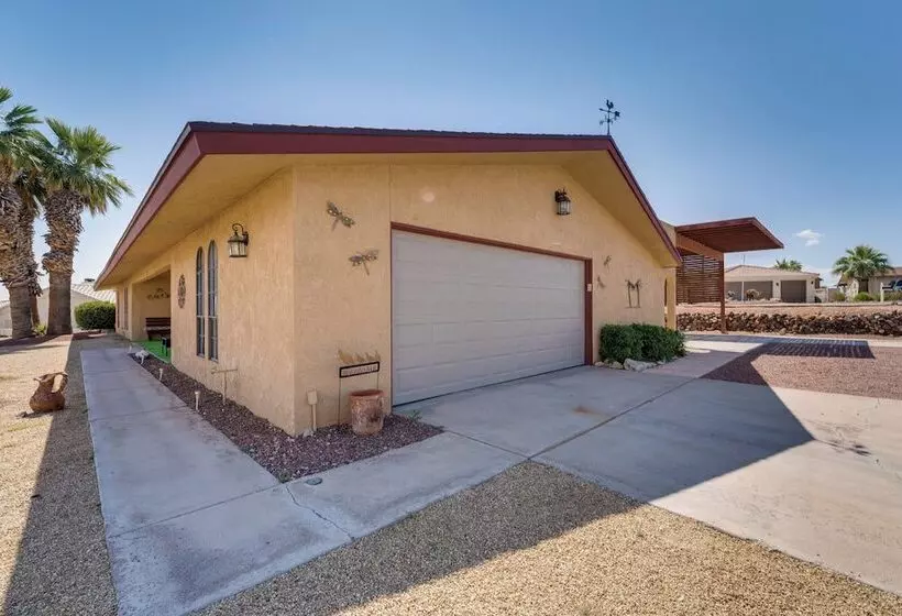 Lake Havasu Home W/ Heated Pool: 3 Mi To Marina!