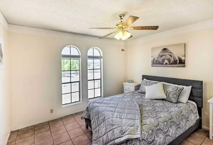 Lake Havasu Home W/ Heated Pool: 3 Mi To Marina!