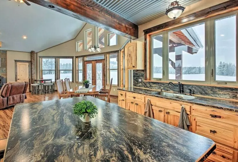 All Season Bonners Ferry Home W/ Views