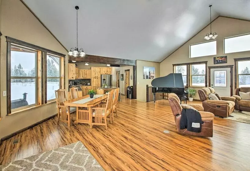 All Season Bonners Ferry Home W/ Views