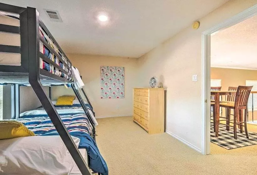 Beautiful Montgomery Home W/ Lakefront Deck!