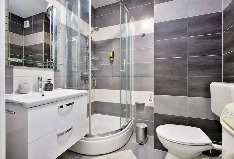 Aamiaismajoitus (B&B) Florek & Florica Room001