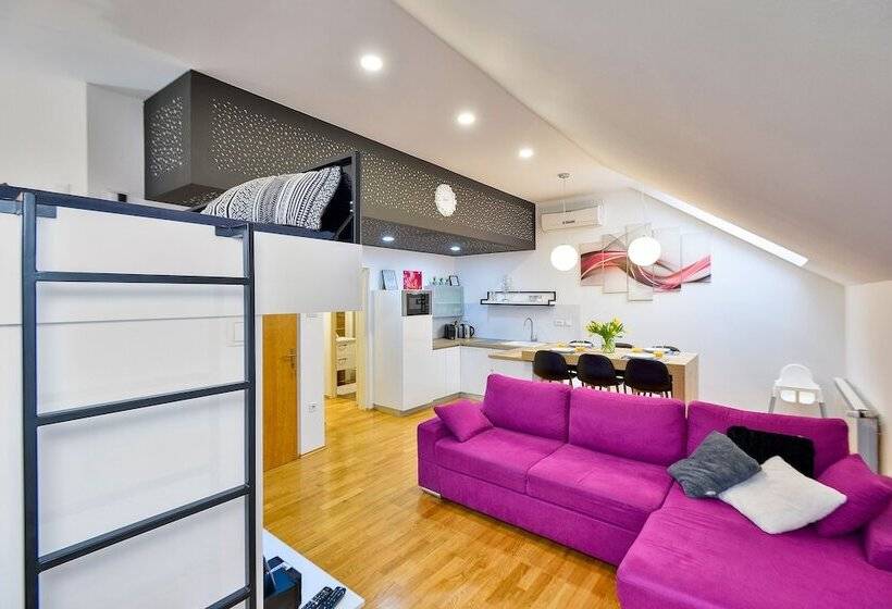 مبيت وإفطار Florek & Florica Room001