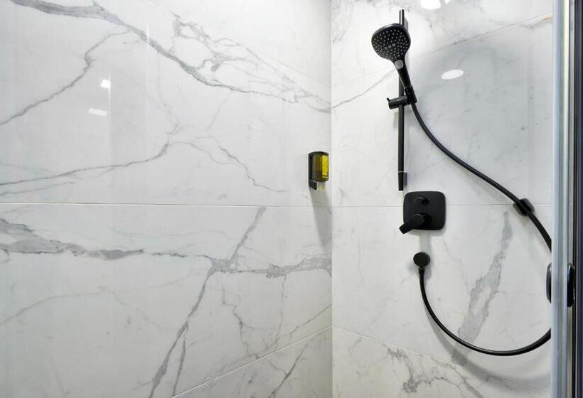 مبيت وإفطار Florek & Florica Room001