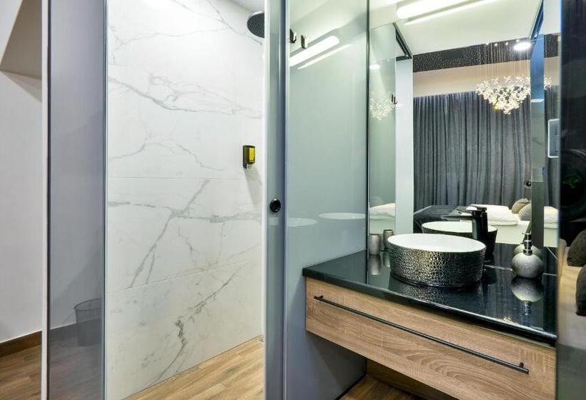 مبيت وإفطار Florek & Florica Room001