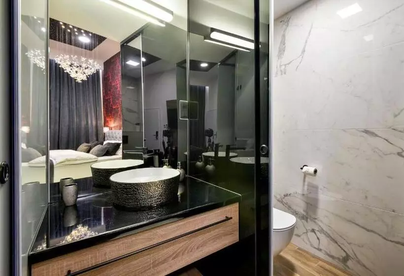 Aamiaismajoitus (B&B) Florek & Florica Room001