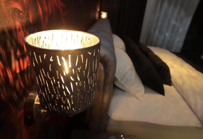 مبيت وإفطار Florek & Florica Room001