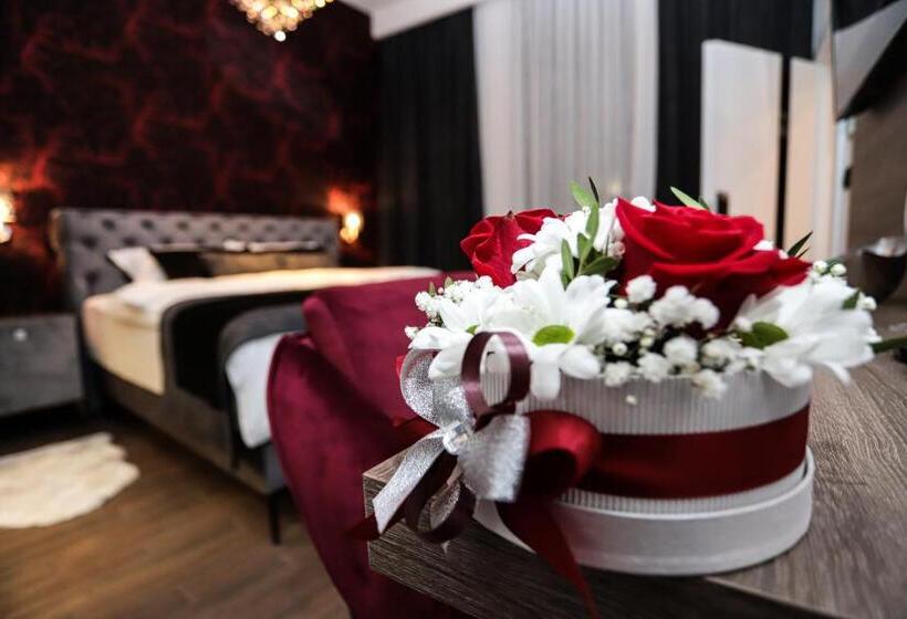 مبيت وإفطار Florek & Florica Room001