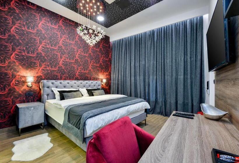 مبيت وإفطار Florek & Florica Room001