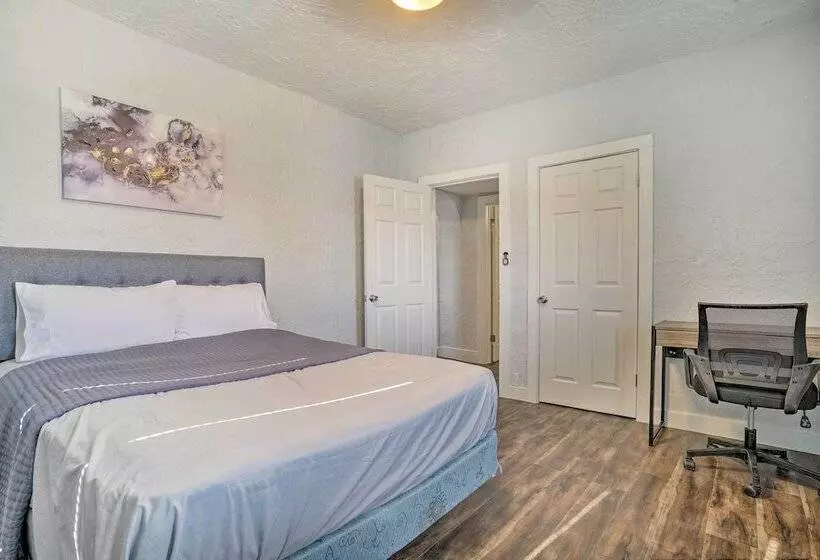 Charming & Quaint El Paso House W/ Backyard!