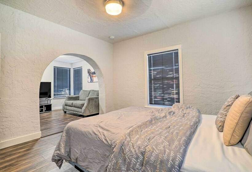 Charming & Quaint El Paso House W/ Backyard!