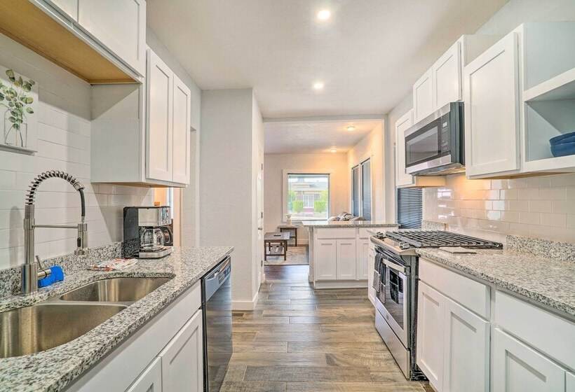 Charming & Quaint El Paso House W/ Backyard!