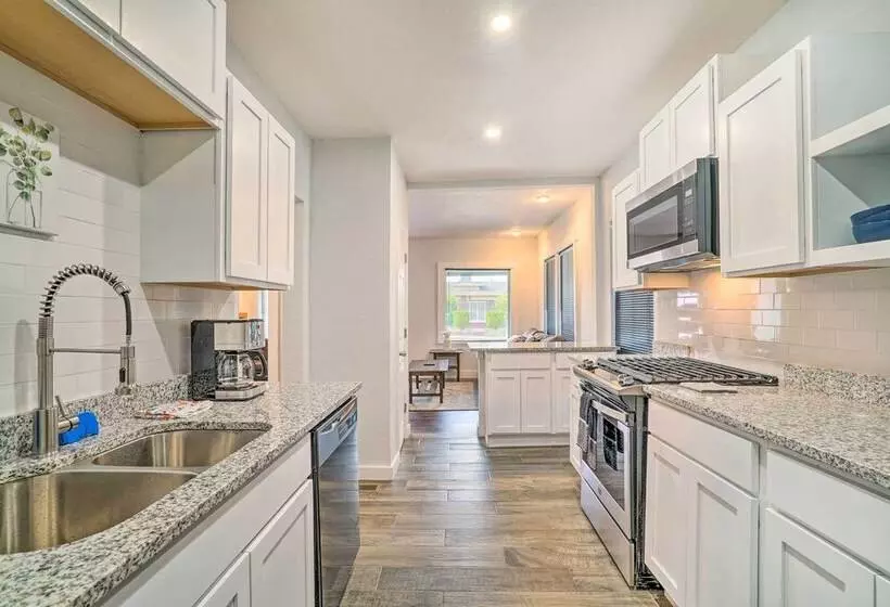 Charming & Quaint El Paso House W/ Backyard!