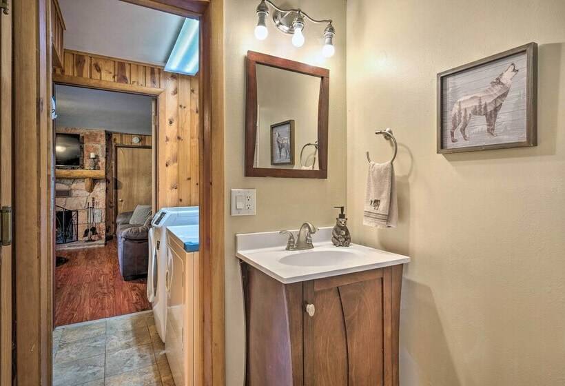 Cozy Mountain Retreat At The Base Of Pikes Peak!