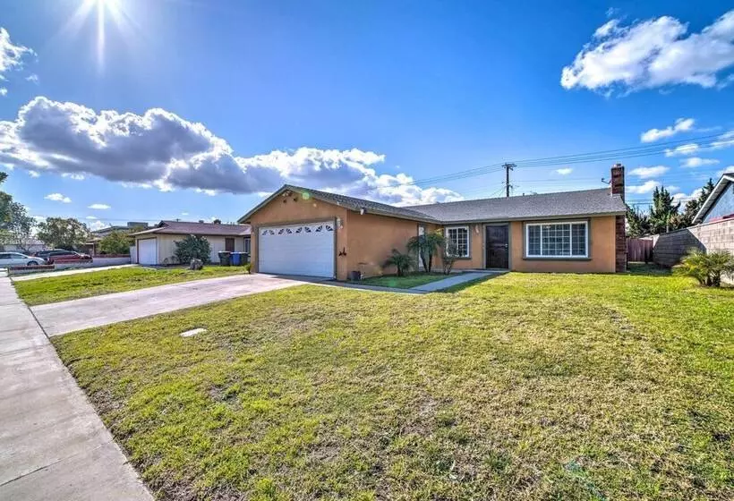 Family Friendly Home W/ Basketball Court!