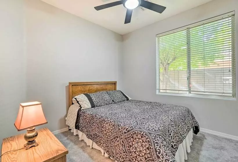 Glendale Home, 4 Mi To Peoria Sports Complex!