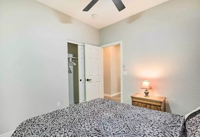 Glendale Home, 4 Mi To Peoria Sports Complex!