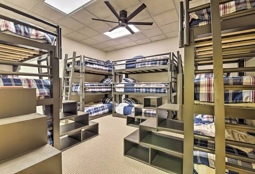 Grand Mountain Retreat In Angel Fire W/ Game Room!