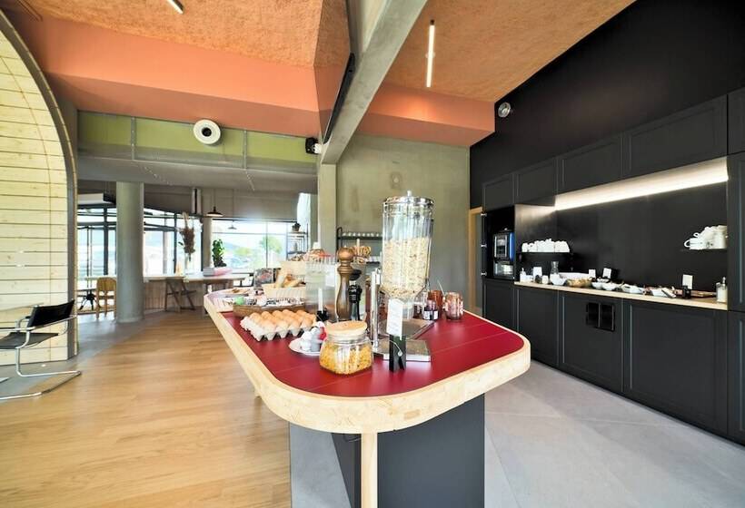 Greet Hotel Cernay Mulhouse