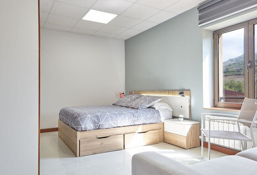 Отель Hostal Fontañan