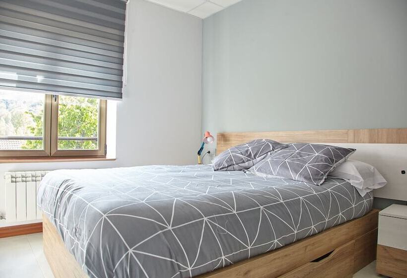 Отель Hostal Fontañan