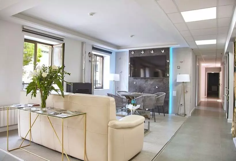 ホテル Hostal Fontañan