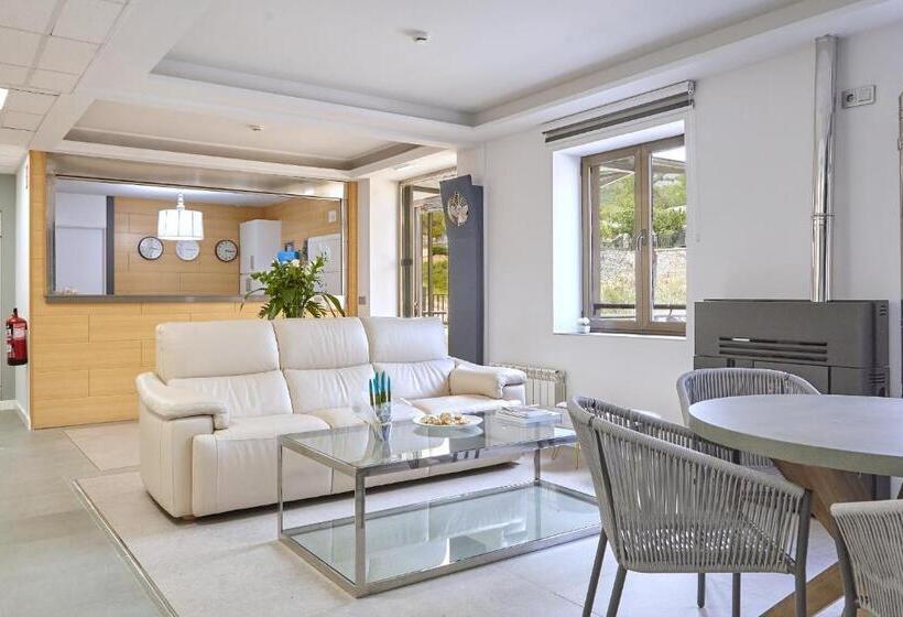 Отель Hostal Fontañan