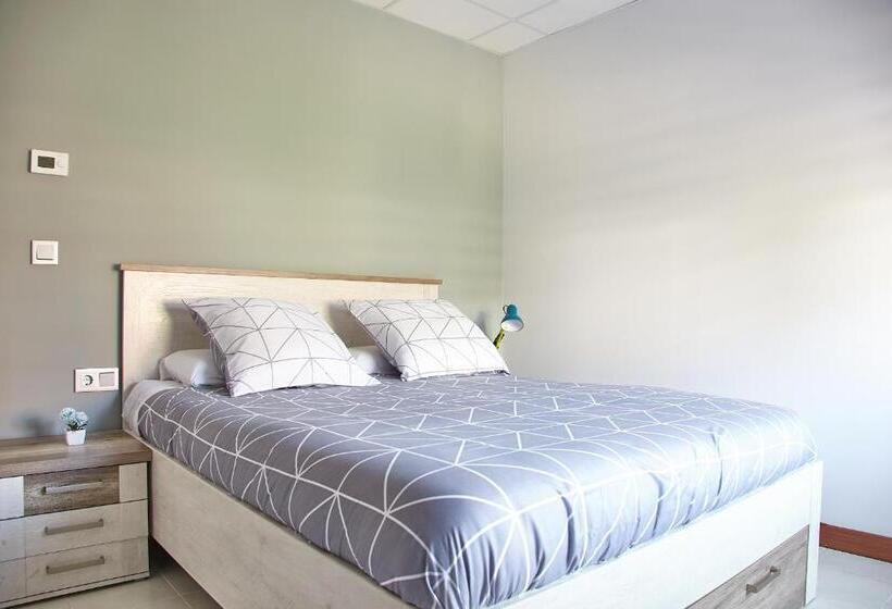 Отель Hostal Fontañan