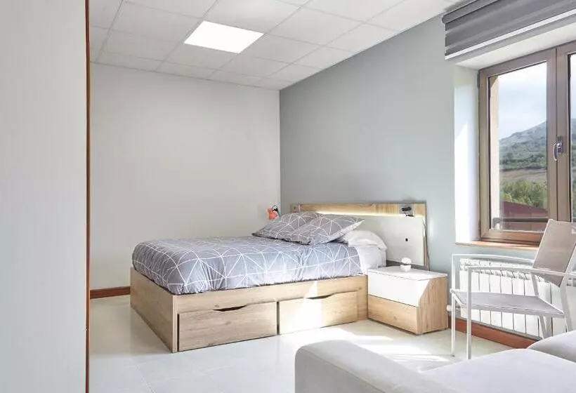 ホテル Hostal Fontañan