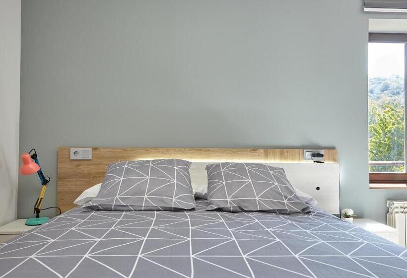 Отель Hostal Fontañan