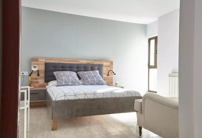 ホテル Hostal Fontañan