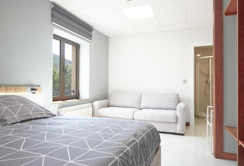 Отель Hostal Fontañan