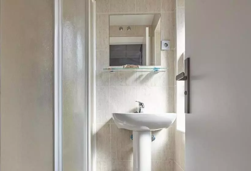 ホテル Hostal Fontañan