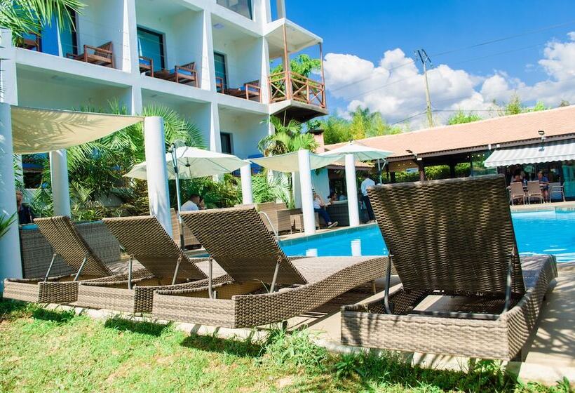 هتل Ikopa Hôtel
