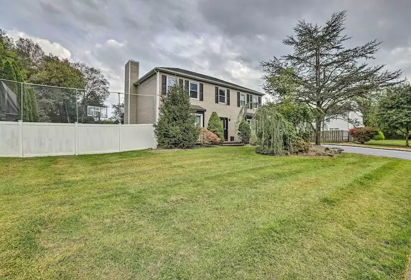 Jersey Home W/ Private In Ground Pool & Hot Tub!