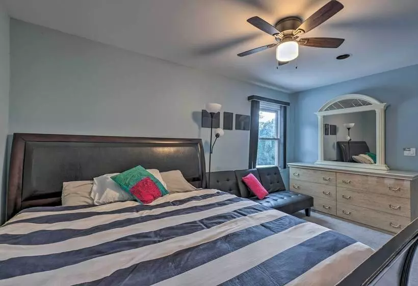 Jersey Home W/ Private In Ground Pool & Hot Tub!