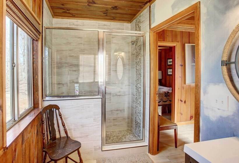 Lake Cumberland Cabin W/ Views & Fishing