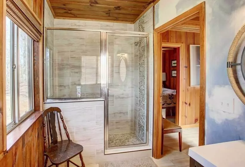Lake Cumberland Cabin W/ Views & Fishing