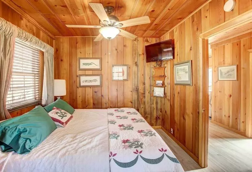 Lake Cumberland Cabin W/ Views & Fishing