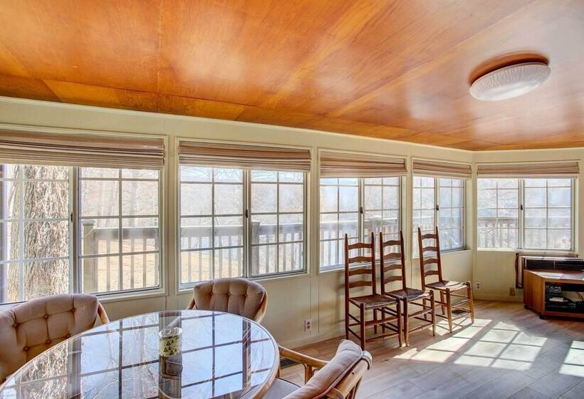 Lake Cumberland Cabin W/ Views & Fishing