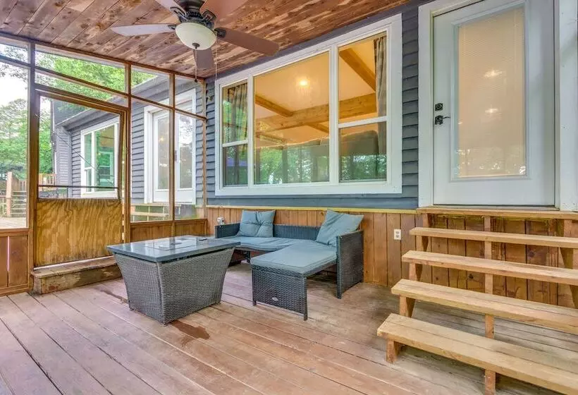 Lakefront Arkansas Abode   Deck, Grill & Fire Pit