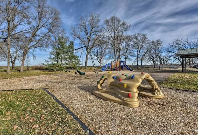 Lakeland Cottage   1/2 Mile To St Croix River