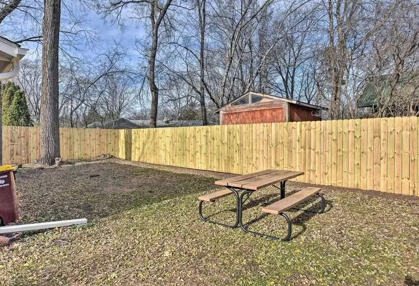 Lakeland Cottage   1/2 Mile To St Croix River