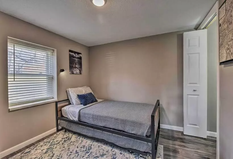 Lakeland Cottage   1/2 Mile To St Croix River